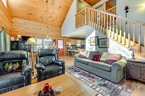 Rustic Cabin on Hemphill Creek w/ Fire Pit & Grill