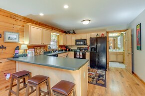 Rustic Cabin on Hemphill Creek w/ Fire Pit & Grill