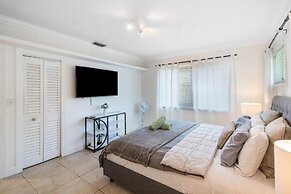 Exclusive Miami House with  Private Pool