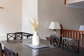 Cromwell Corner - Donnini Apartments