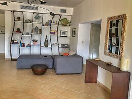 Superb 3-bed Designer Apartment