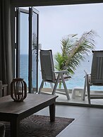 Seaview Resort  Boca Sami