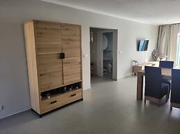 Seaview Resort  Boca Sami