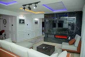 Casa De Los Reyes Luxury Apartments