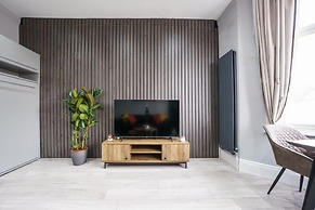 Modern Apartment Near Wembley Stadium