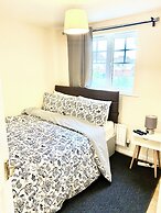 Impeccable 2-bed Apartment in London