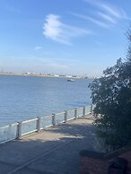 Impeccable 2-bed Apartment in London