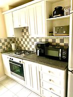 Impeccable 2-bed Apartment in London