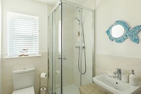 Wee Jules By The Sea