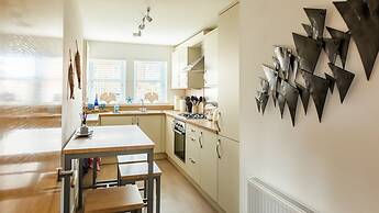 Wee Jules By The Sea