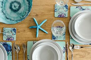 Wee Jules By The Sea