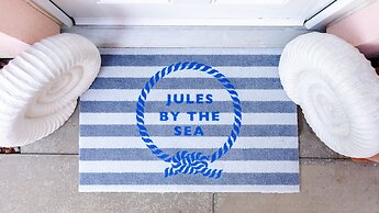 Wee Jules By The Sea