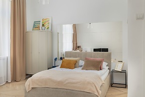 Comfy Apartment Opolska by Renters