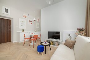 Comfy Apartment Opolska by Renters
