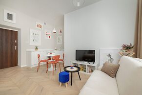 Comfy Apartment Opolska by Renters