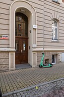 Comfy Apartment Opolska by Renters