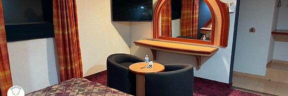 Hotel y Villas Gran Via