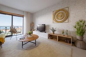2bedroom-1bathroom-seaview-outdoorpool-petfriendly