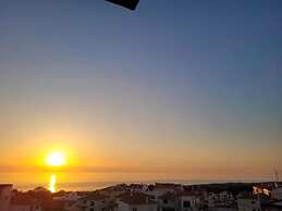 2bedroom-1bathroom-seaview-outdoorpool-petfriendly