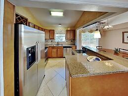 Seascape Beachhouse by Distinctive Beach Rentals