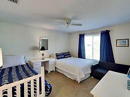 Seascape Beachhouse by Distinctive Beach Rentals