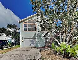 Seascape Beachhouse by Distinctive Beach Rentals