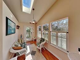 Seascape Beachhouse by Distinctive Beach Rentals