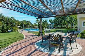 Green Bay Condos golf and garden views