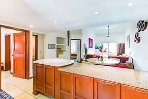 Green Bay Condos golf and garden views