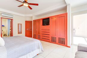 Green Bay Condos golf and garden views