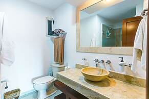 Green Bay Condos golf and garden views