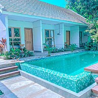 Manuver Surf and Stay Uluwatu Bali