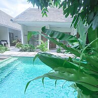 Manuver Surf and Stay Uluwatu Bali