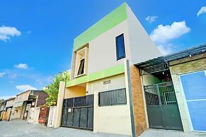 OYO Life 93290 Homestay Betro Syariah