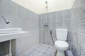 OYO Life 93290 Homestay Betro Syariah