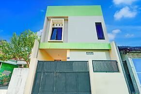 OYO Life 93290 Homestay Betro Syariah