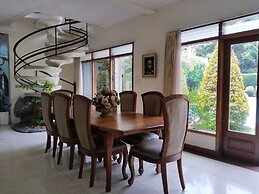 The Garden Family Guest House powered by Cocotel.