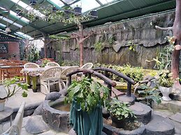 The Garden Family Guest House powered by Cocotel.