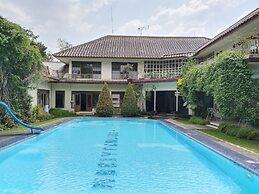 The Garden Family Guest House powered by Cocotel.