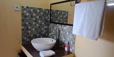 Kubu Selat Villa and Glamping