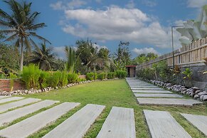 Kubu Selat Villa and Glamping