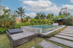 Kubu Selat Villa and Glamping