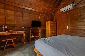 Kubu Selat Villa and Glamping