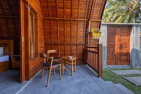 Kubu Selat Villa and Glamping