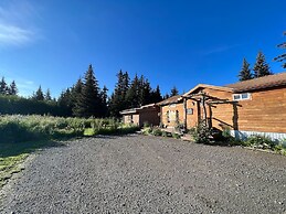 Blue Spruce Apartment