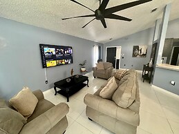 Grand Family Superior 4BD House Near Disney Parks