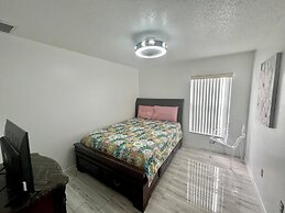 Grand Family Superior 4BD House Near Disney Parks