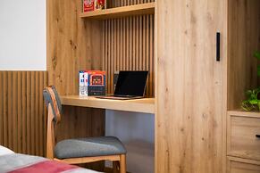 The Galaxy Home Apartment Doi Can