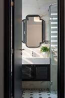 The Galaxy Home Apartment Doi Can