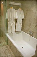 The Sky Imperial Hotel Kailash